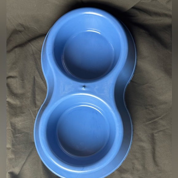 Vibrant Life 6.25-Cup Double Feed and Water Bowl, Dark Blue. Excellent Condition - Picture 4 of 6